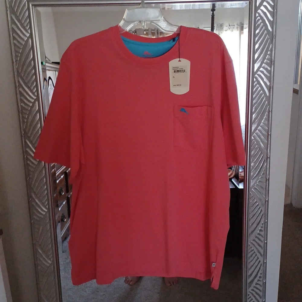 NWT MENS XLG TOMMY BAHAMA T- SHIRT